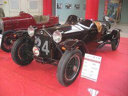 Lancia Lambda-Mk7 1927 Front-view.JPG