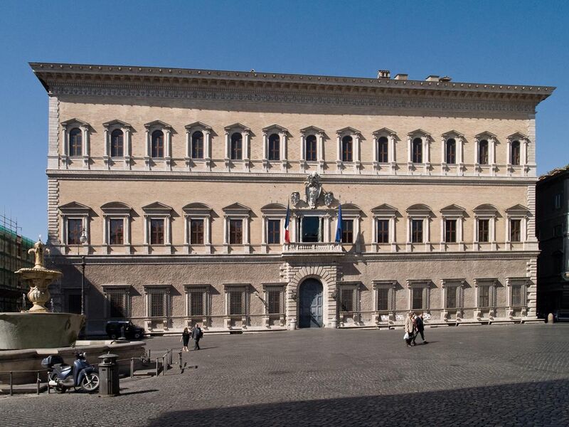 File:Palais Farnese.jpg
