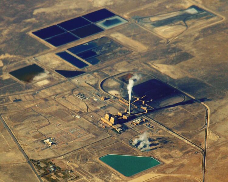 File:Intermountain Power Plant, Utah.jpg