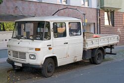 Mercedes t2 doka sst.jpg