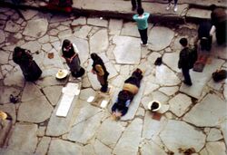 Pilgrims prostrating at Jokhang.JPG