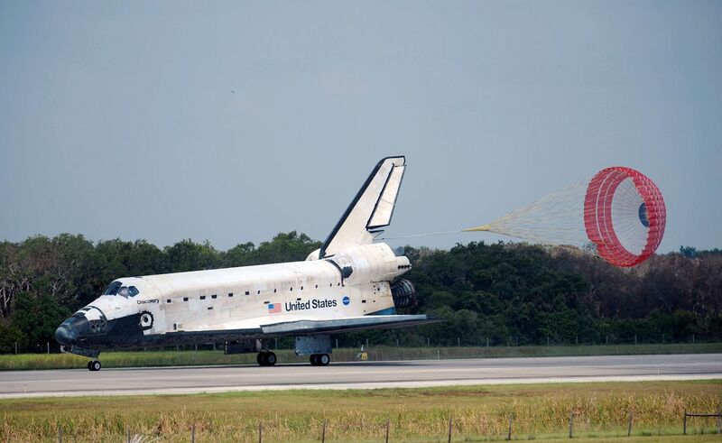 File:Space Shuttle Discovery Landing after STS-124.jpg