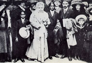 Group photo includes Annie Besant, Jiddu Krishnamurti, George Arundale and Jiddu Nityananda, London May 1911