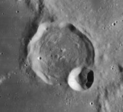 Davy crater 4113 h2.jpg