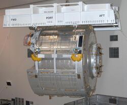 Kibo ELM-PS module in April 2007.jpg