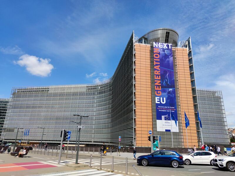 File:NextGenerationEU - StrongerTogether - Recovery plan for Europe - Plan de relance pour l'Europe - Heerstelplan voor Europe - Berlaymont.jpg