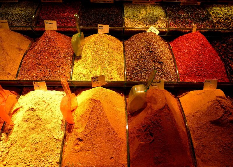 File:Spices at the market in Istanbul.jpg
