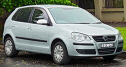 2005-2008 Volkswagen Polo (9N3) Match 5-door hatchback (2011-10-25).jpg
