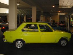 Peugeot 104 Berline 1975.JPG