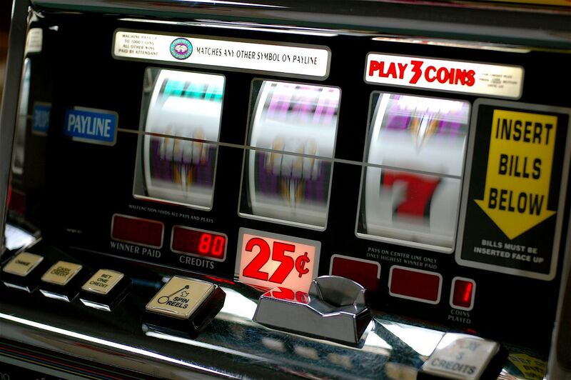 File:Slot machine.jpg