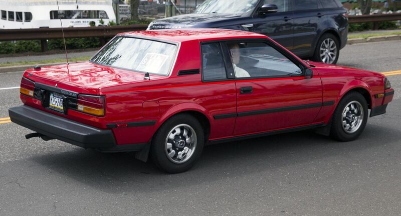 File:1985 Toyota Celica GT coupé (US), rear right side.jpg