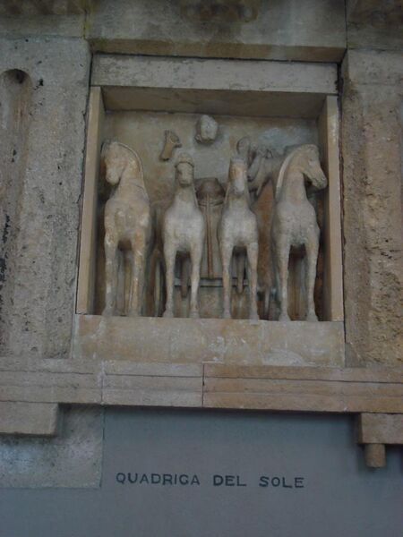 File:DSC00400 - Tempio C di Selinunte - Quadriga di Helios - Sec. VI a.C. - Foto G. Dall'Orto.jpg
