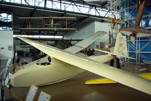 Avia 40P - Angers-Marcé.jpg