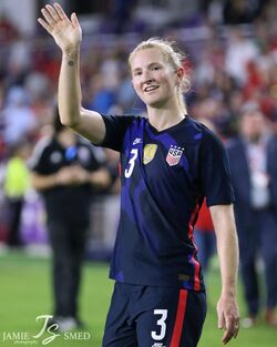 Sam Mewis (49630387222).jpg