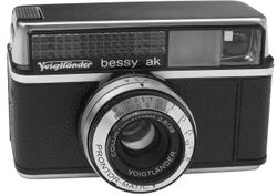 Voigtländer Bessy ak.jpg