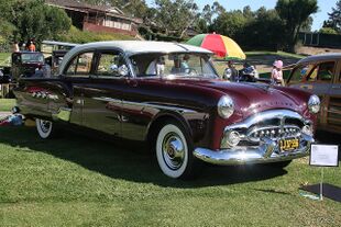 1951 Packard Patrician 400 sdn - maroon - fvr (4665798645).jpg
