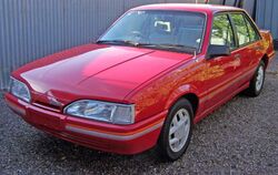 1987 Holden JE Camira SLi 2000 sedan 01.jpg