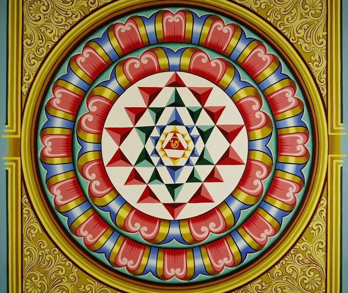 File:A Yantra with Tamil Om symbol in center, at a Mariamman Temple.jpg