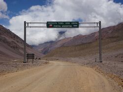 Proyecto tunel agua negra.jpg