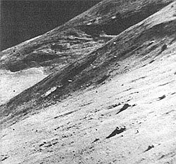Surveyor-7-rolling-lunar-terrain.jpg