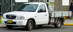 2005 Mazda Bravo (B2500) DX 2-door cab chassis (2011-12-06).jpg