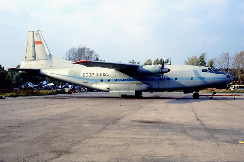 File:Aeroflot Antonov An-8 Osta.jpg