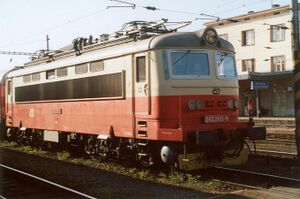 CD class 242 locomotive.jpg