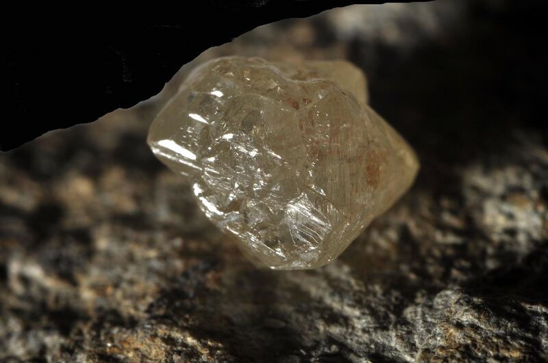 File:Diamants maclés 2(République d'Afrique du Sud).jpg