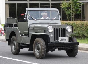 Mitsubishi 1955 Jeep.JPG