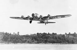 B-17B just after takeoff.jpg