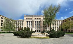Gmach Ministerstwa Finansów w Warszawie 2017.jpg