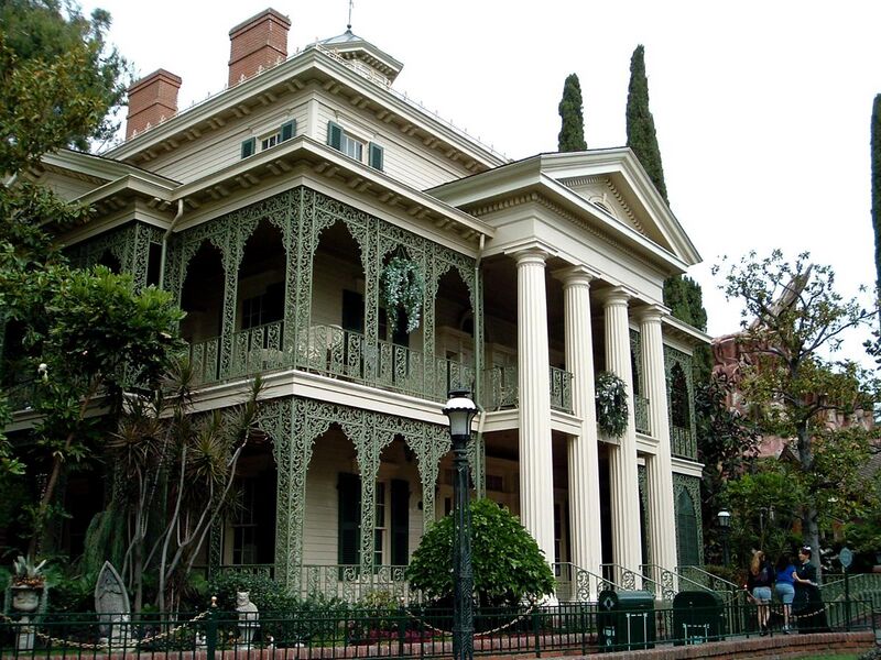 File:Haunted Mansion Exterior.JPG