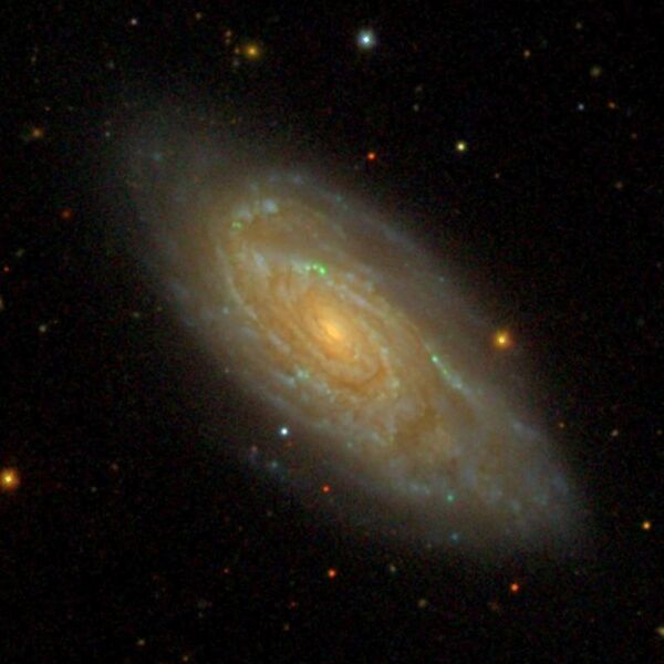 File:NGC5676 - SDSS DR14.jpg