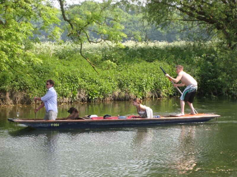 File:Punting at Grantchester.jpg