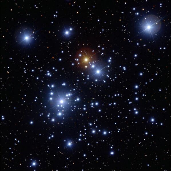 File:A Snapshot of the Jewel Box cluster with the ESO VLT.jpg