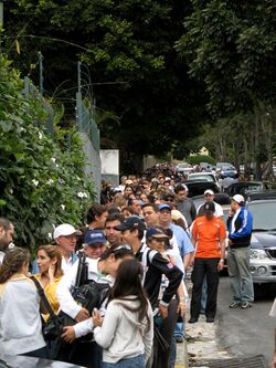 Voting queue in Caracas.jpg