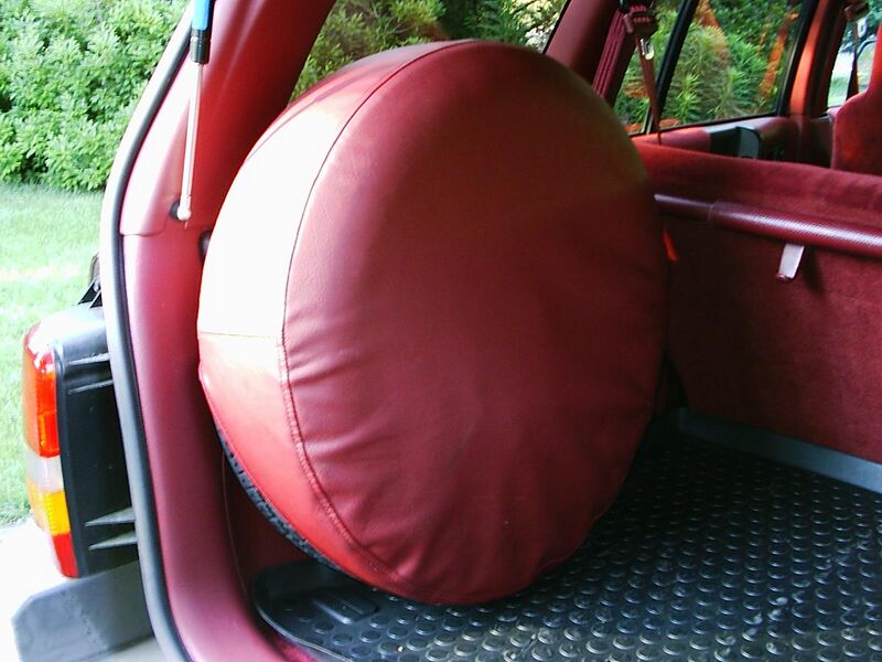 File:1993 Jeep Grand Cherokee Laredo - Blackberry with Crimson interior 11.jpg