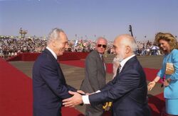 Flickr - Government Press Office (GPO) - Foreign Min. Peres and King Hussein.jpg