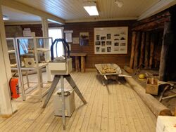 Ny-Ålesund museum inside 4.JPG