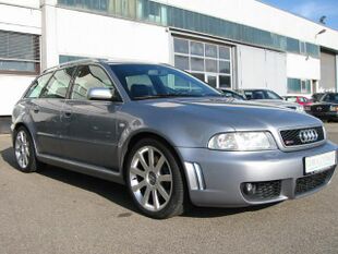 Audi RS4 B5 right side.JPG