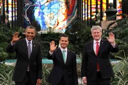 Obama, Peña y Harper. IX Cumbre de Líderes de América del Norte.jpg