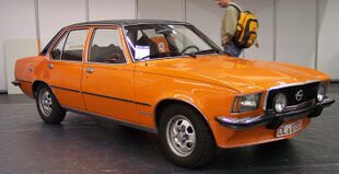 Opel Commodore vr orange TCE.jpg