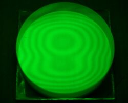 Optical flat test on a 4 to 6 wavelength optical window @ 532nm.jpg