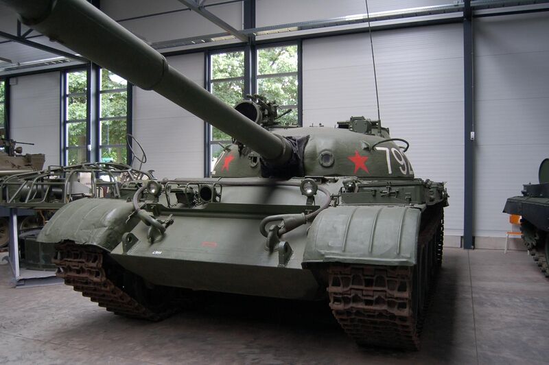 File:Kampfpanzer T 62.JPG