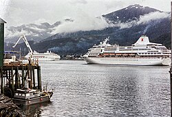 Kloster Cruise Windward 439.jpg