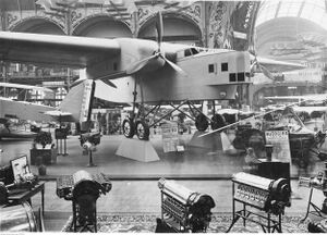 Paris Air Show 1932 1.jpg