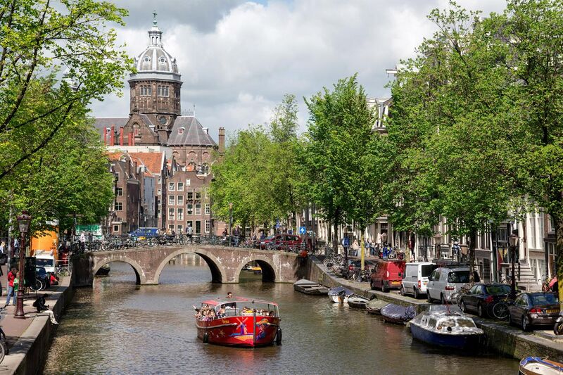 File:Amsterdam Canal Tour.jpg