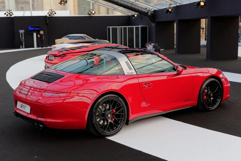 File:Festival automobile international 2015 - Porsche 911 Targa - 001.jpg