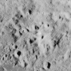 Louville crater 4158 h2.jpg