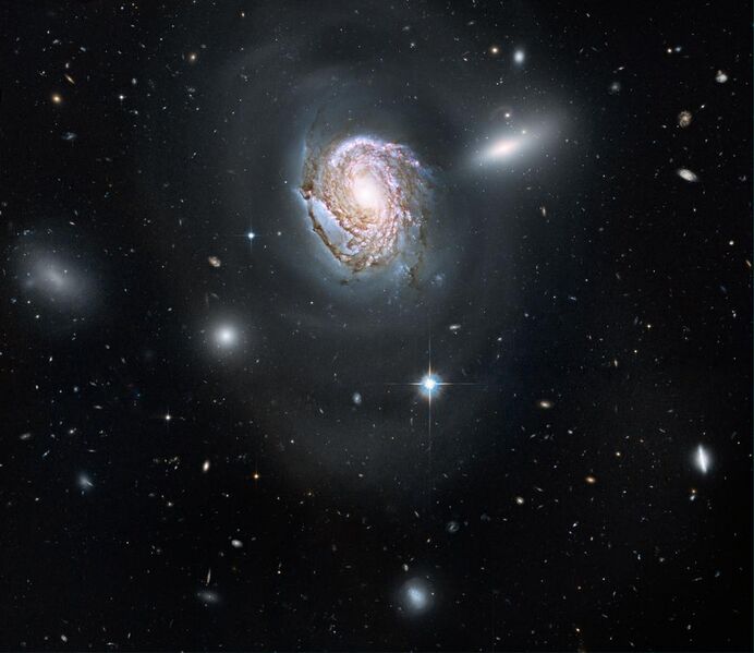 File:NGC 4911.jpg
